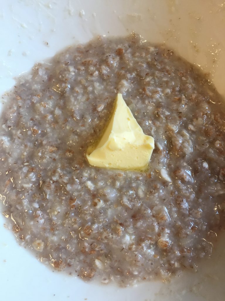 Neljän viljan puuro voisilmällä Ruokaideat